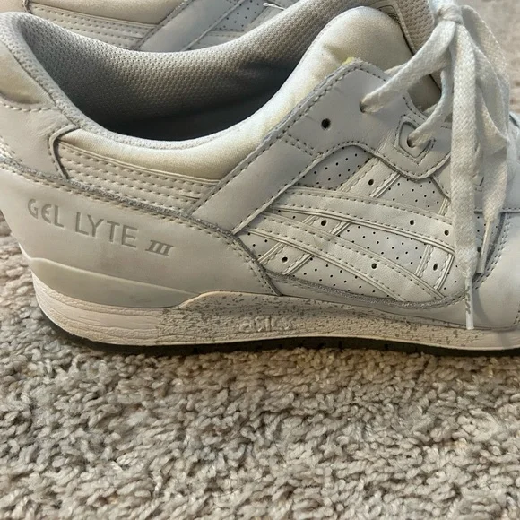 ASICS Gel Lyte III Men's White Sneakers - Picture 2 of 5